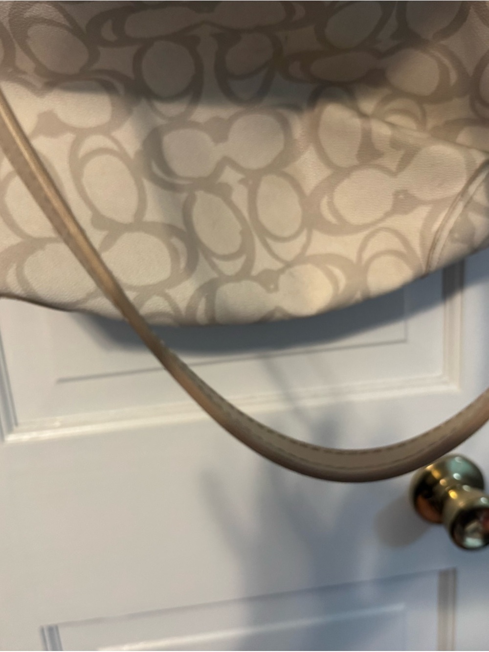Gorgeous Elegant Statement Bag - Coach City Tote Signature Canvas Chalk Cream - Picture 5 of 14